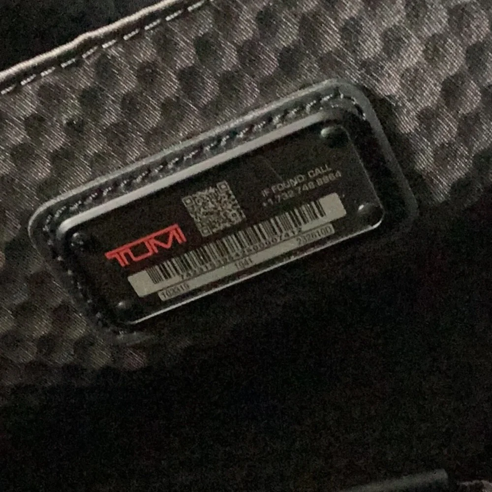 Tumi Briefcase‎